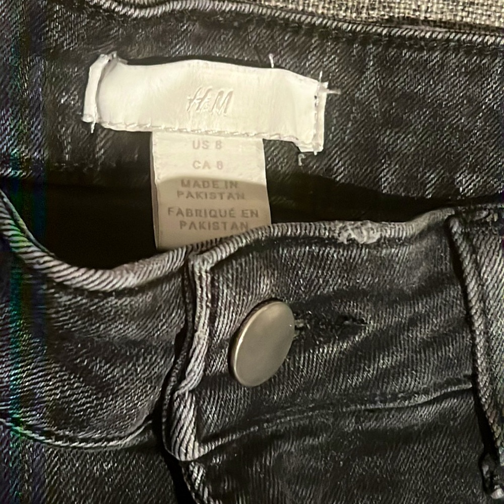 H&M Black Distressed Jean Cutoff Shorts - Picture 2 of 3